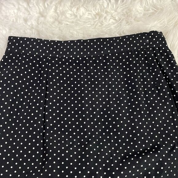 Ladies Petite Polka Dot Pencil Mini Skirt, Size Medium, Black White Polka Dots - Picture 6 of 7
